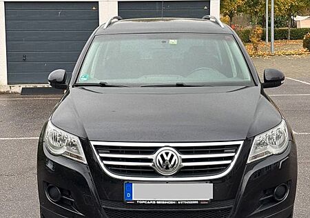 VW Tiguan Volkswagen 2.0 TDI 4MOTION Sport & Style Sport &...