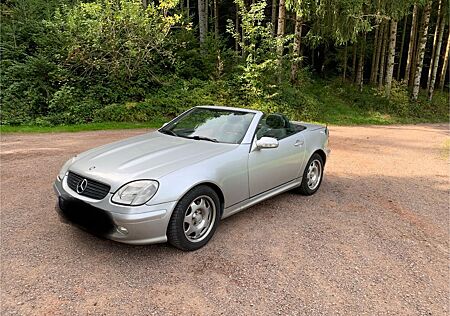 Mercedes-Benz SLK 320 -
