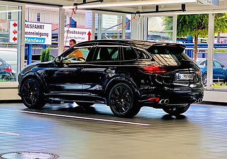 Porsche Cayenne S