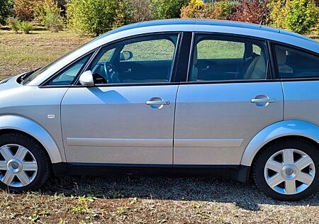 Audi A2 1.4 -