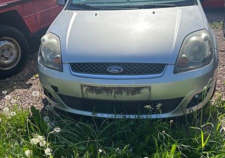 Ford Fiesta Ghia