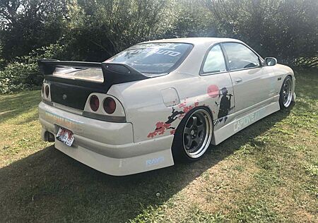 Nissan Skyline R33 GTS-T