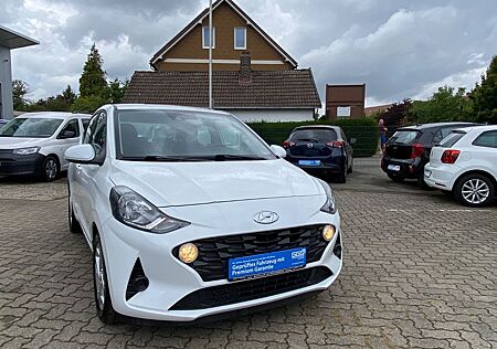 Hyundai i10 Klima Sitz&Lenkradh.LED Tempomat PDC I-Hand