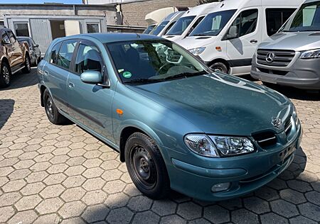 Nissan Almera Acenta Automatik Klimaanlage