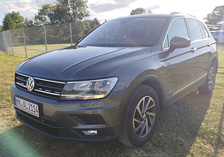 VW Tiguan Volkswagen 2.0 TDI DSG 4MOTION SOUND *AHK*Navi*