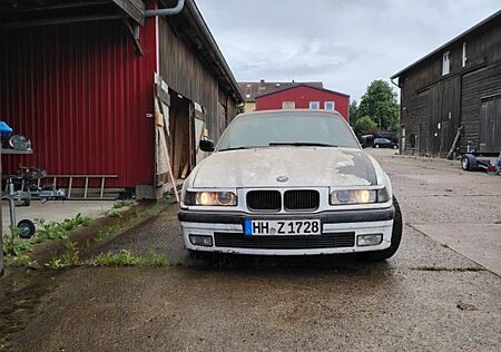 BMW 320i Coupe