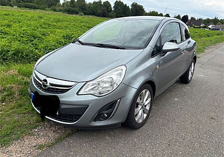 Opel Corsa 1.2 150 Jahre