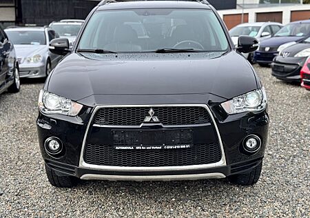Mitsubishi Outlander 4WD/Automatik/Leder/Xenon/7Sitzer