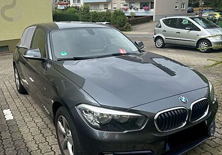 BMW 118i Sport Line Sport Line