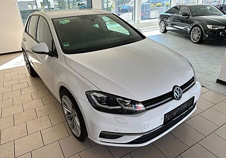 VW Golf Volkswagen VII Lim. Highline BMT/ NAV.KAM.19 ZOLL