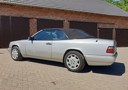 Mercedes-Benz E 220 Cabriolet
