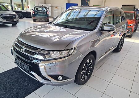 Mitsubishi Plug in Hybrid Outlander Outlander 2.0 4WD Plug-In *Neue HV-Batterie 100%