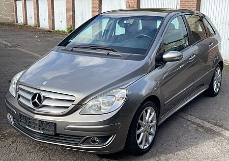 Mercedes-Benz B 200 AUTOMATIK ANHÄNGERKUPPLUNG