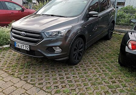 Ford Kuga gebraucht kaufen Ford Kuga 2,0 TDCi 4x4 132kW ST-Line PowerShift S...