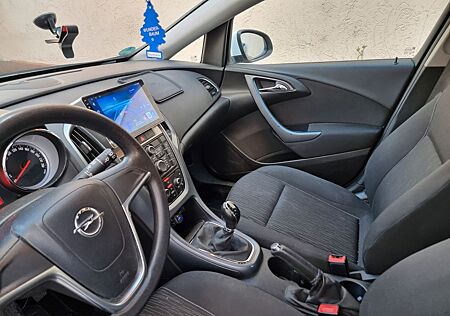 Opel Astra Sports Tourer 1.4 120ps TÜV 2/2027 98880KM