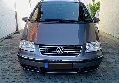 VW Sharan Volkswagen 1.9TDI 85kW United 7 Sitzer