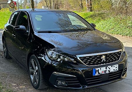 Peugeot 308 PureTech 130 EAT8 Allure