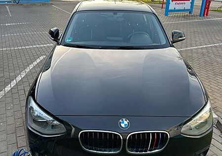 BMW 116i Sport Line Sport Line