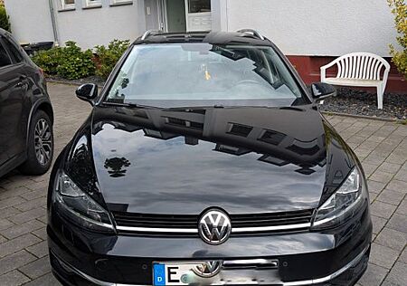 VW Golf Volkswagen 1.0 TSI Sound Variant Sound, TÜV neu