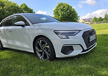 Audi A3 Sportback Sline B&O Sound Apple CarPlay