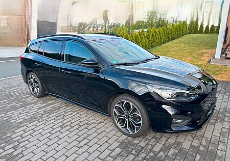 Ford Focus 1,5 EcoBoost 134kW ST-Line Turnier ST-Line