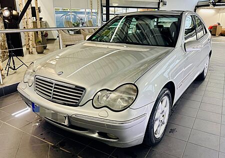 Mercedes-Benz C 180 ELEGANCE - 8-Fach-bereift Garagenfahrzeug