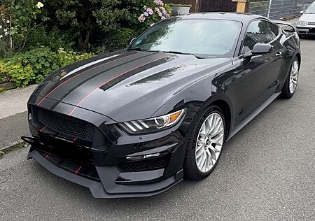Ford Mustang 3.7 V6 Coupé 304 PS