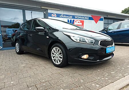 Kia Cee'd / Ceed 1.4 Attract ALLWETTER/KLIMA/USB/AUX