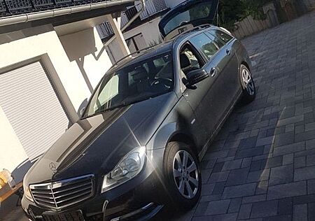 Mercedes-Benz C 200 CDI BlueEFFICIENCY -