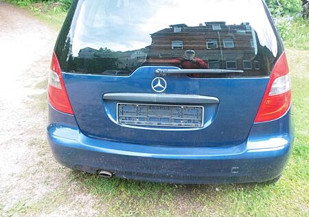 Mercedes-Benz A 180 AVANTGARDE BlueEFFICIENCY AVANTGARDE