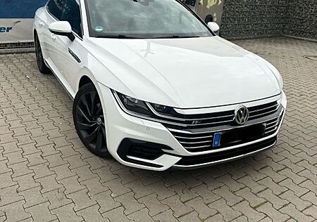 VW Arteon Volkswagen 2.0 TSI DSG R-Line R-Line