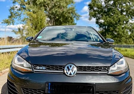 VW Golf Volkswagen 2.0 TDI DSG BMT GTD GTD