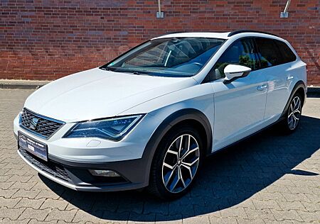 Seat Leon ST / X-Perience / 4Drive / Panorama /