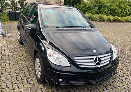 Mercedes-Benz B 150 B200 Wenig gelaufen TÜV neu