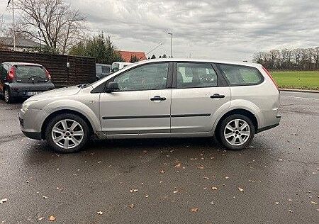 Ford Focus Turnier Trend AHK