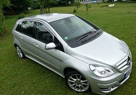 Mercedes-Benz B 180 CDI -109Tkm-SHZ