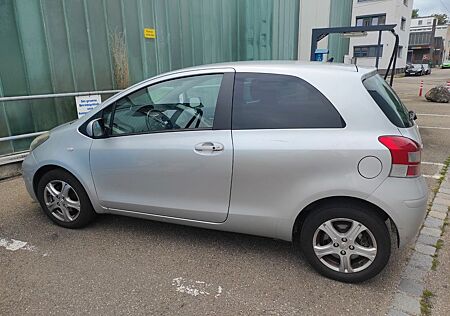 Toyota Yaris 1,33-l-Dual-VVT-i Cool