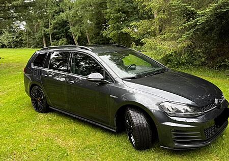 VW Golf Volkswagen 2.0 TDI DSG BMT GTD Variant 240PS