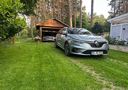 Renault Megane TCe 140 EDC GPF Intens Grandtour Intens