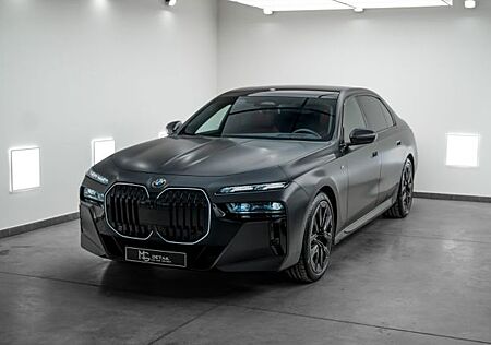 BMW 740d xDrive M Pro, Theatre, sthz, Sky lounge,VAT