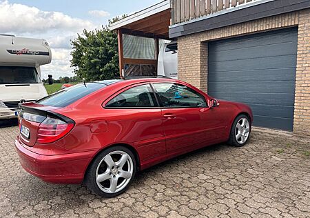 Mercedes-Benz CL 230 C230K Coupe Leder Pano Nav rostfr. Wertgutachten