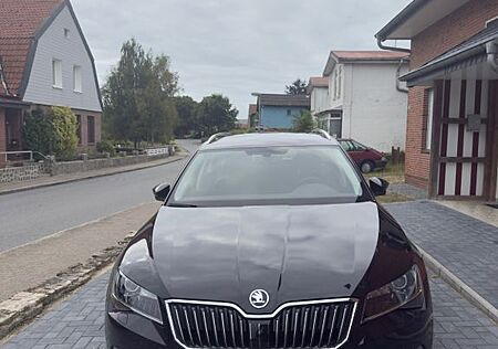 Skoda Superb 2.0 TDI SCR DSG Ambition Combi Ambition