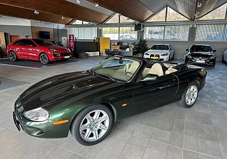 Jaguar XK8 Cabriolet 4.0 Klimaauto. Leder Shzg