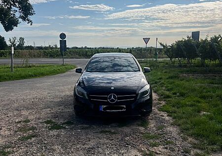 Mercedes-Benz A 180 | Schwarz | Brabus-Ausstattung