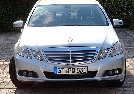 Mercedes-Benz E 200 CDI BlueEFFICIENCY -
