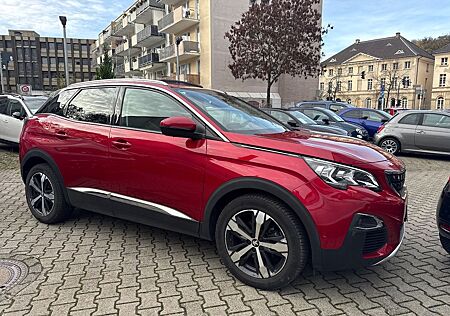 Peugeot 3008 Allure*Panorama*Navi*LED*E-Heckklappe*