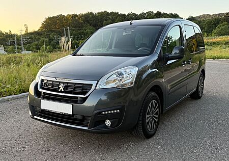 Peugeot Partner Tepee e-THP Euro6 AHK PDC SHZ