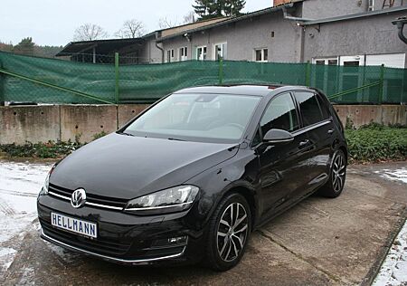 VW Golf Volkswagen VII Lim. Highline BMT Standheizung R-Line