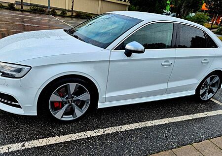 Audi S3 2.0 TFSI S tronic quattro Limousine