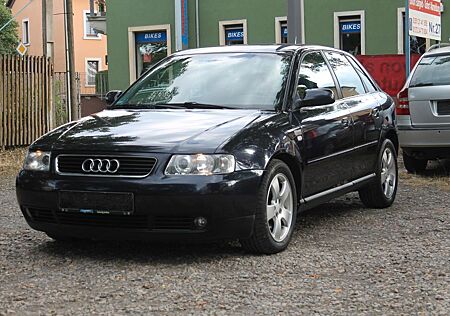 Audi A3 1.9TDI 74kW Ambiente 5Tür Klima SHS PDC